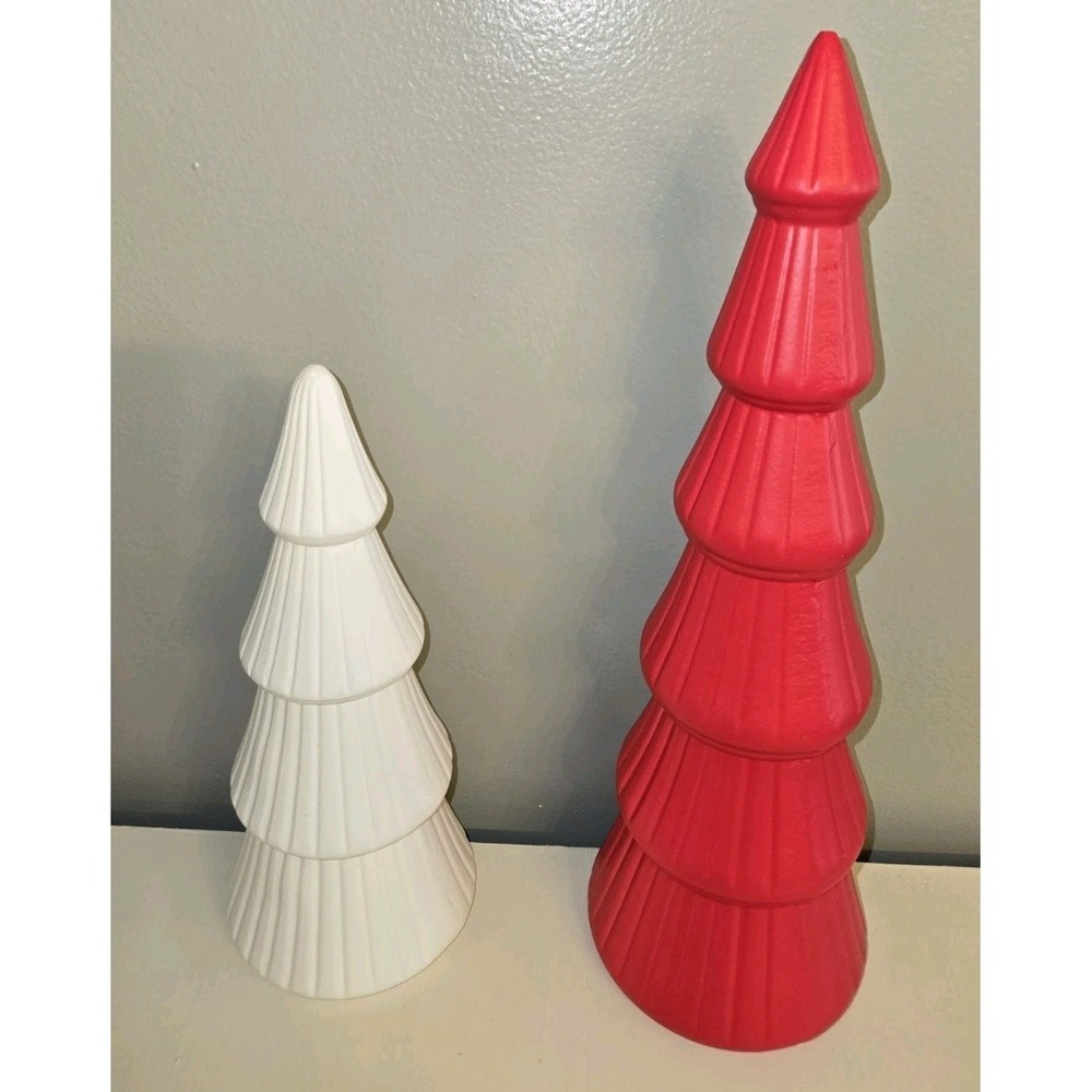Modern Ceramic Christmas Tree Set Red and White Fluted Tiered Holiday Decor